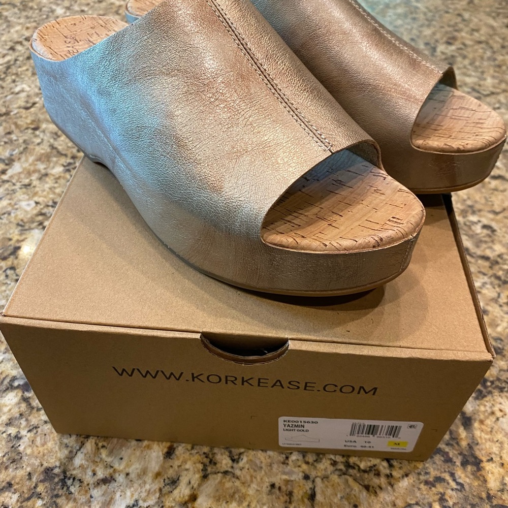 Korkease Yazmin Leather Slide Sandals - Light Gold - Size 10